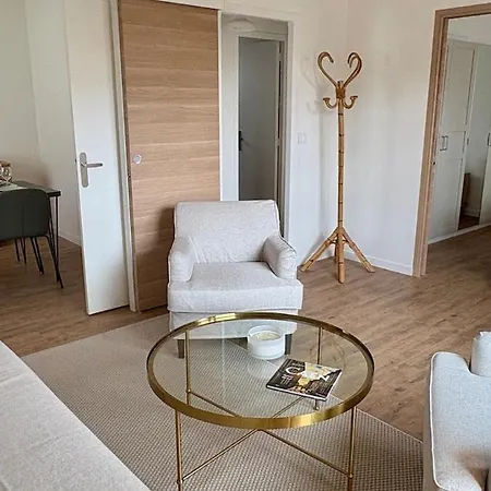 펜션 La Douce Parenthese - Maisonnette Confortable A 50m De La *